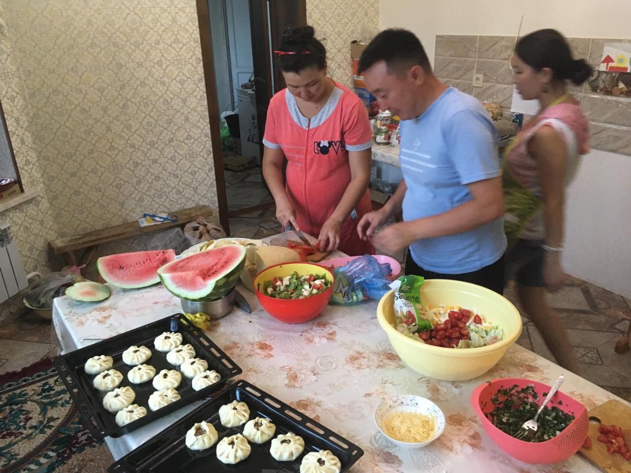 Kurak Homestay Biskek Kültér fotó